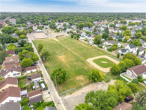 264 Union Ave, Winnipeg, MB - Outdoor With View