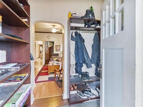 264 Union Ave, Winnipeg, MB - Indoor