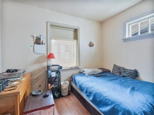 264 Union Ave, Winnipeg, MB - Indoor Photo Showing Bedroom