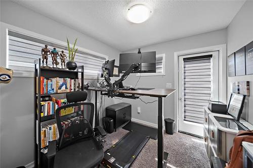 47 Highwater Path, Winnipeg, MB - Indoor Photo Showing Office