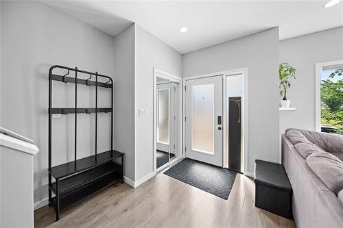 47 Highwater Path, Winnipeg, MB - Indoor Photo Showing Other Room