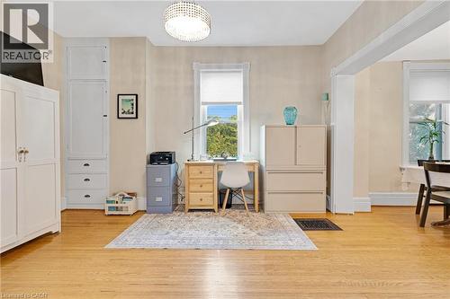 67 Queen Street W, Cambridge, ON - Indoor