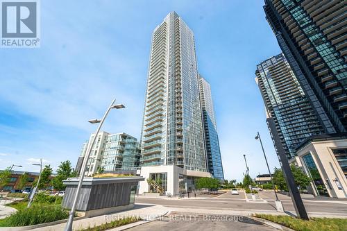 1704 - 2908 HIGHWAY 7 ROAD  Vaughan, ON L4K 0K5