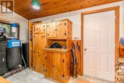 20 Scott Lane, Tiny, ON - Indoor