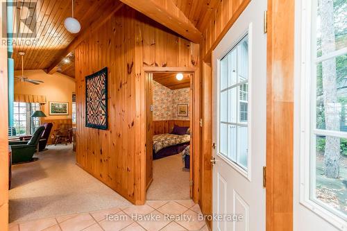 20 Scott Lane, Tiny, ON - Indoor Photo Showing Other Room