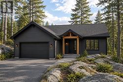 6 GLEN EAGLE Court Huntsville, ON P1H 1B1