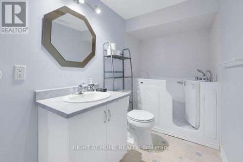 527 Pumpkin Patch Private, Ottawa, ON - Indoor Photo Showing Bathroom