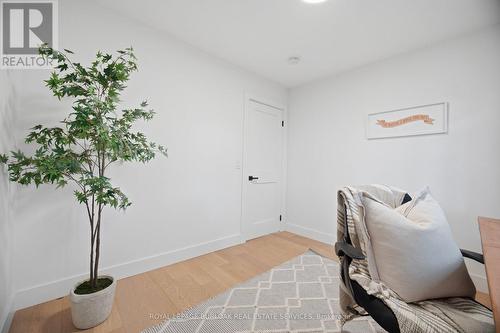 5216 Alton Road, Burlington, ON - Indoor