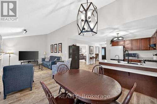 43 Liam Drive, Hamilton, ON - Indoor Photo Showing Dining Room