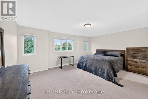 43 Liam Drive, Hamilton, ON - Indoor Photo Showing Bedroom
