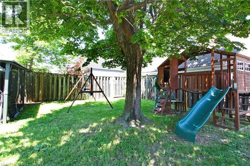 7 Lampton Place, Hamilton, ON - Outdoor