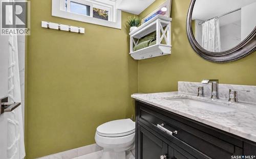 1415 Park Avenue, Saskatoon, SK - Indoor Photo Showing Bathroom