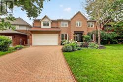 185 KNUDSON DRIVE  Ottawa, ON K2K 2C3