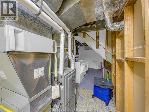 2584 Chilver, Windsor, ON - Indoor