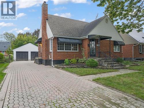 2584 Chilver, Windsor, ON - Outdoor