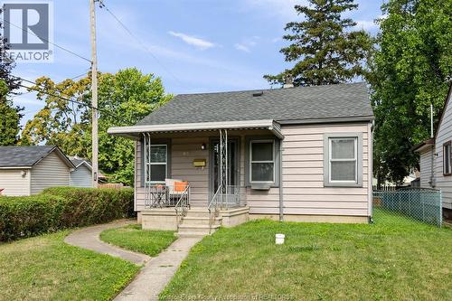 3672 Girardot  Windsor, ON N9C 1W5