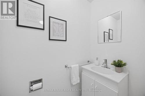 45 Mccrimmon Crescent, Clarington, ON -  Photo Showing Bathroom