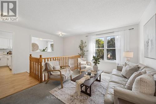 45 Mccrimmon Crescent, Clarington, ON - Indoor Photo Showing Living Room