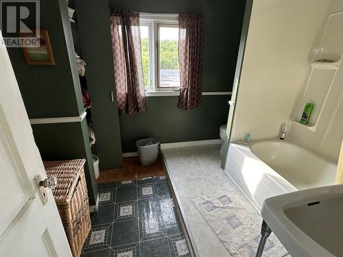 32 Marsh Road, Hants Harbour, NL - Indoor Photo Showing Bathroom