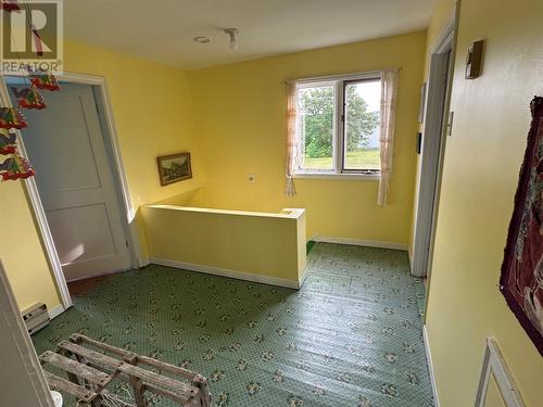 32 Marsh Road, Hants Harbour, NL - Indoor Photo Showing Other Room