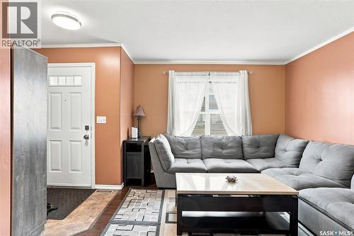 30 102 Pawlychenko Lane, Saskatoon, SK - Indoor Photo Showing Living Room