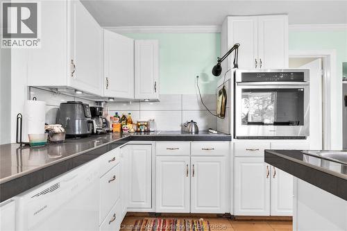 9745 Eberts Line, Chatham-Kent, ON - Indoor Photo Showing Kitchen