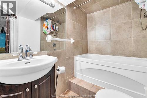 9745 Eberts Line, Chatham-Kent, ON - Indoor Photo Showing Bathroom
