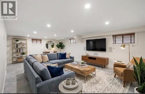 2594 Buckingham, Windsor, ON - Indoor