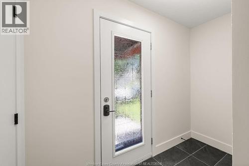 2594 Buckingham, Windsor, ON - Indoor Photo Showing Other Room