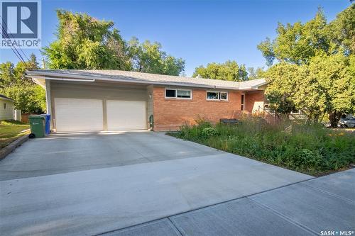 3708 Lakeview Avenue, Regina, SK - Outdoor
