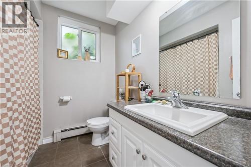 101 Secord Avenue, Kitchener, ON - Indoor Photo Showing Bathroom