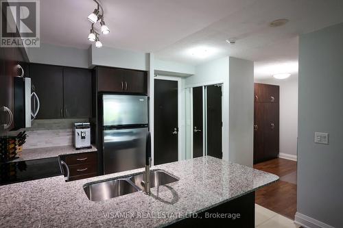 210 - 20 North Park Road, Vaughan, ON - Indoor Photo Showing Kitchen With Double Sink With Upgraded Kitchen