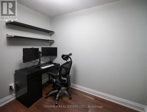 210 - 20 North Park Road, Vaughan, ON - Indoor Photo Showing Office