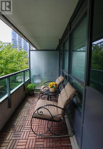 210 - 20 North Park Road, Vaughan, ON - Outdoor With Exterior