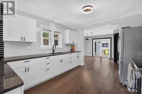 69 Grandview Ave, Sault Ste. Marie, ON - Indoor Photo Showing Kitchen
