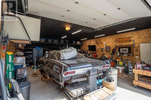 69 Grandview Ave, Sault Ste. Marie, ON - Indoor Photo Showing Garage