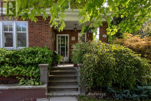 55 WELLINGTON STREET  Clarington (Bowmanville), ON L1C 1V4