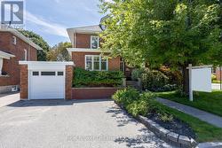 55 WELLINGTON STREET Clarington (Bowmanville), ON L1C 1V4