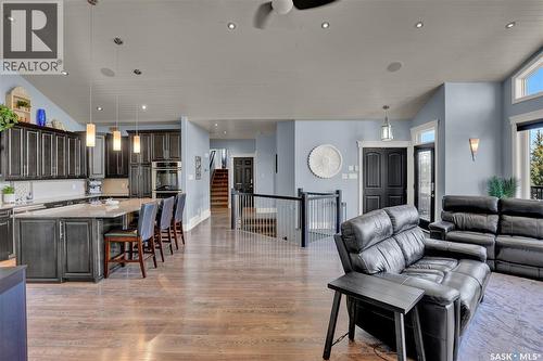 507 Tatanka Drive, Buffalo Pound Lake, SK - Indoor Photo Showing Living Room