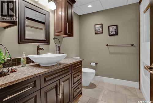 507 Tatanka Drive, Buffalo Pound Lake, SK - Indoor Photo Showing Bathroom