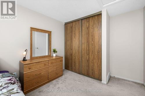 52 Baneberry Crescent, Ottawa, ON - Indoor Photo Showing Bedroom