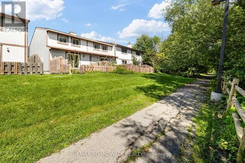 52 Baneberry Crescent, Ottawa, ON - Outdoor