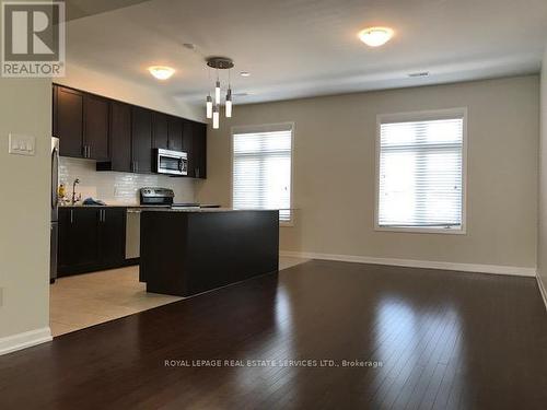 7 - 165 HAMPSHIRE WAY , Milton, Ontario L9T 6H7 2