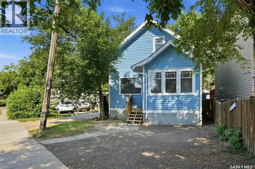 1117 Kilburn Avenue, Saskatoon, SK - Outdoor