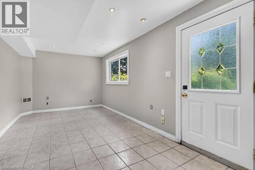 5371 Riverside Drive, Burlington, ON - Indoor Photo Showing Other Room