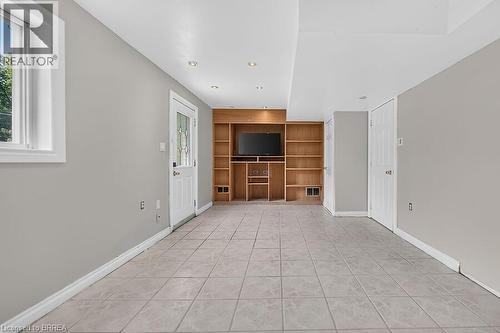 5371 Riverside Drive, Burlington, ON - Indoor Photo Showing Other Room