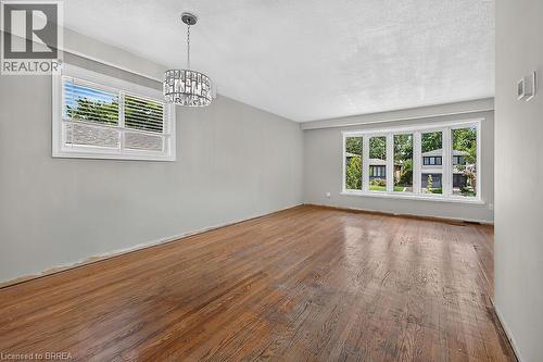 5371 Riverside Drive, Burlington, ON - Indoor Photo Showing Other Room