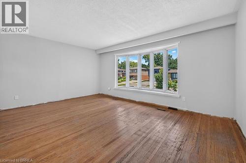 5371 Riverside Drive, Burlington, ON - Indoor Photo Showing Other Room