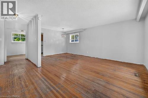 5371 Riverside Drive, Burlington, ON - Indoor Photo Showing Other Room