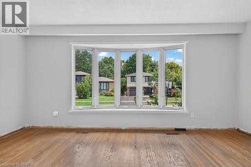 5371 Riverside Drive, Burlington, ON - Indoor Photo Showing Other Room